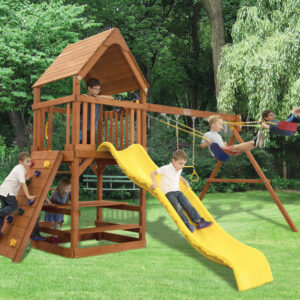Toucan Fort w/ Wood Roof Take an EXTRA 10% off FRE Installation!!